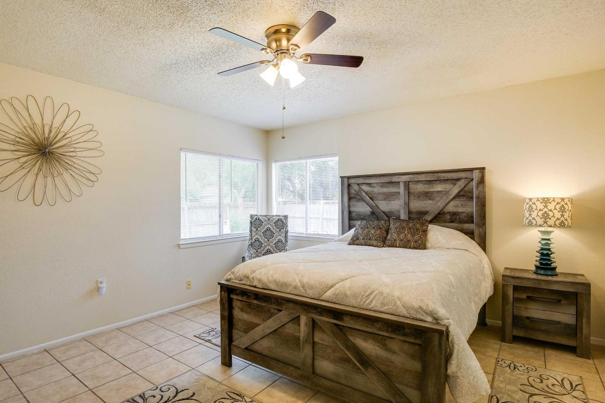 Sunny San Antonio Home With Backyard And Patio! מראה חיצוני תמונה